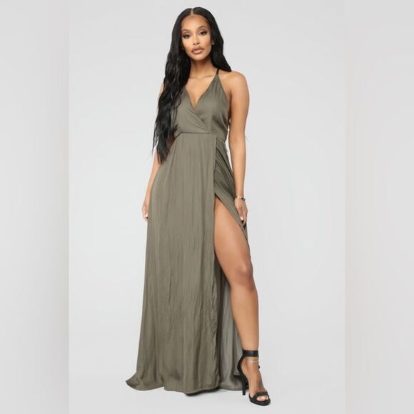 Fashion Nova Dresses & Skirts - Fashion Nova Satin Maxi Dress Green Surplice Neck Slit Medium NWT Women's Sexy